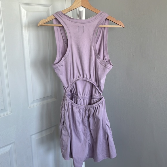 Gap Lilac Romper with Cut-Out Back & Pockets - Picture 2 of 4